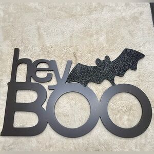 Black 'Hey Boo' Sparkly Batt Halloween Wall Sign